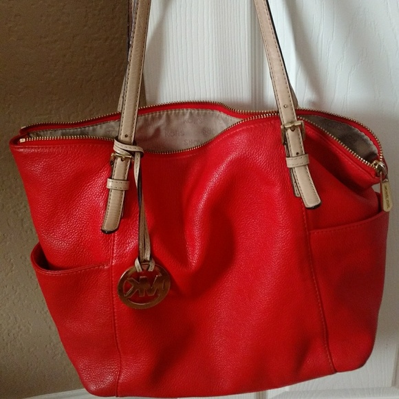 Purse - Picture 2 of 4